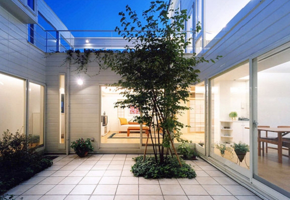 中庭のある家　2世帯住宅